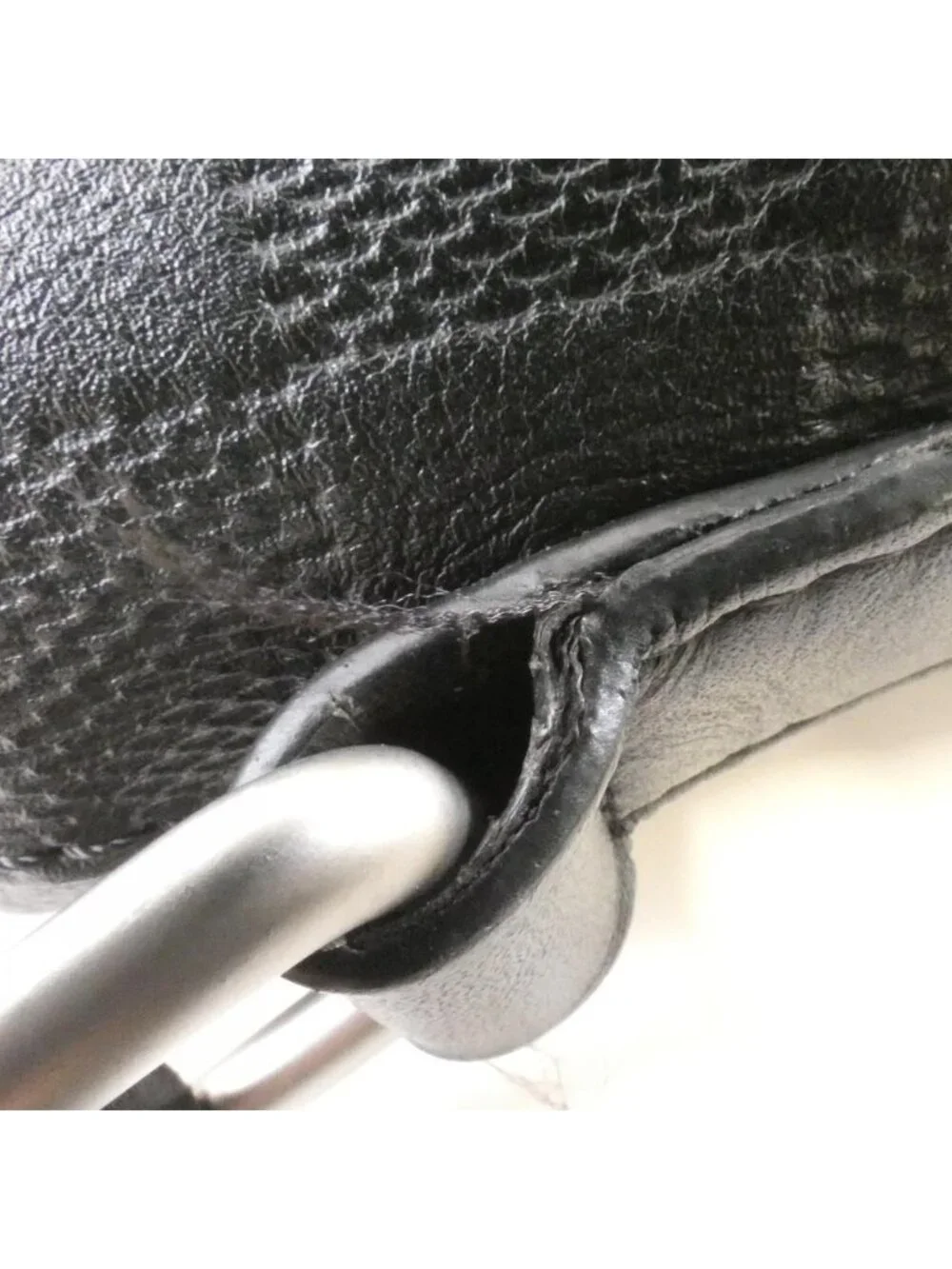 Louis Vuitton Damier Infini Discovery Messenger PM Shoulder